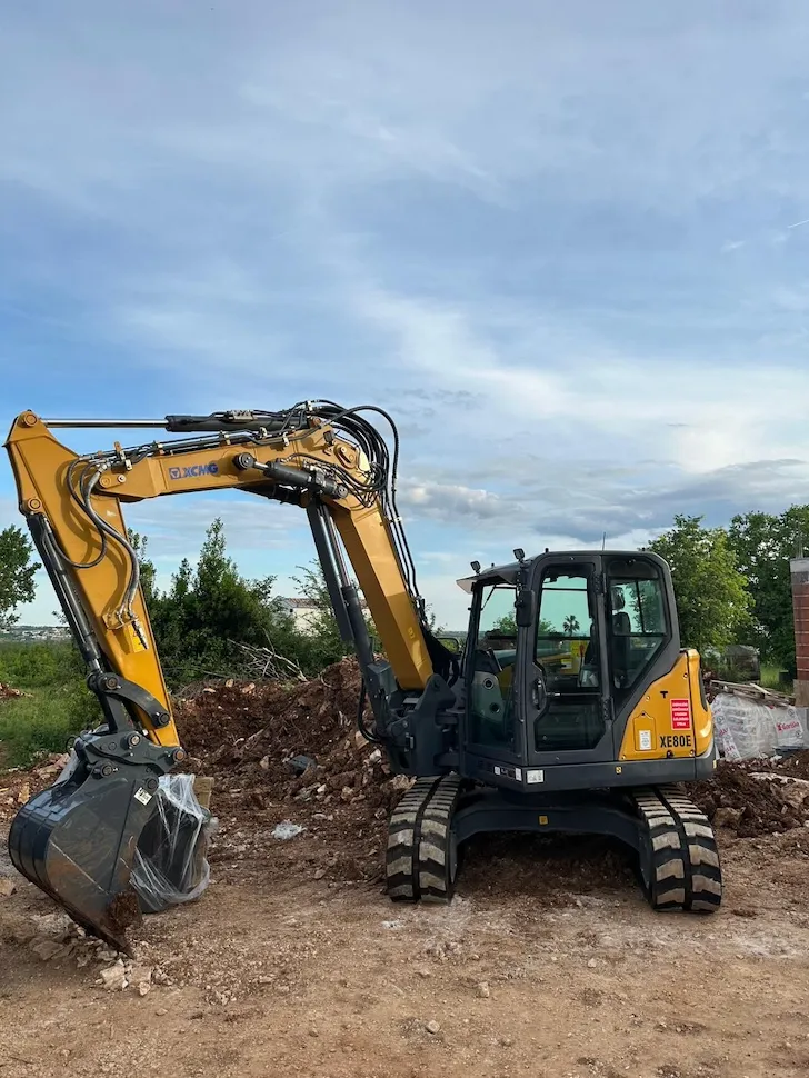 bager xcmg model xe80e