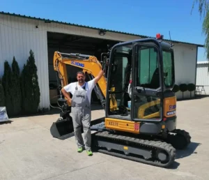 mini bager XCMG model XE27E