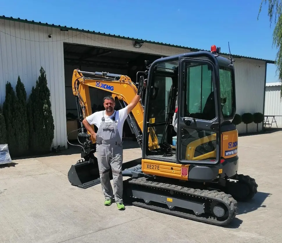 mini bager XCMG model XE27E