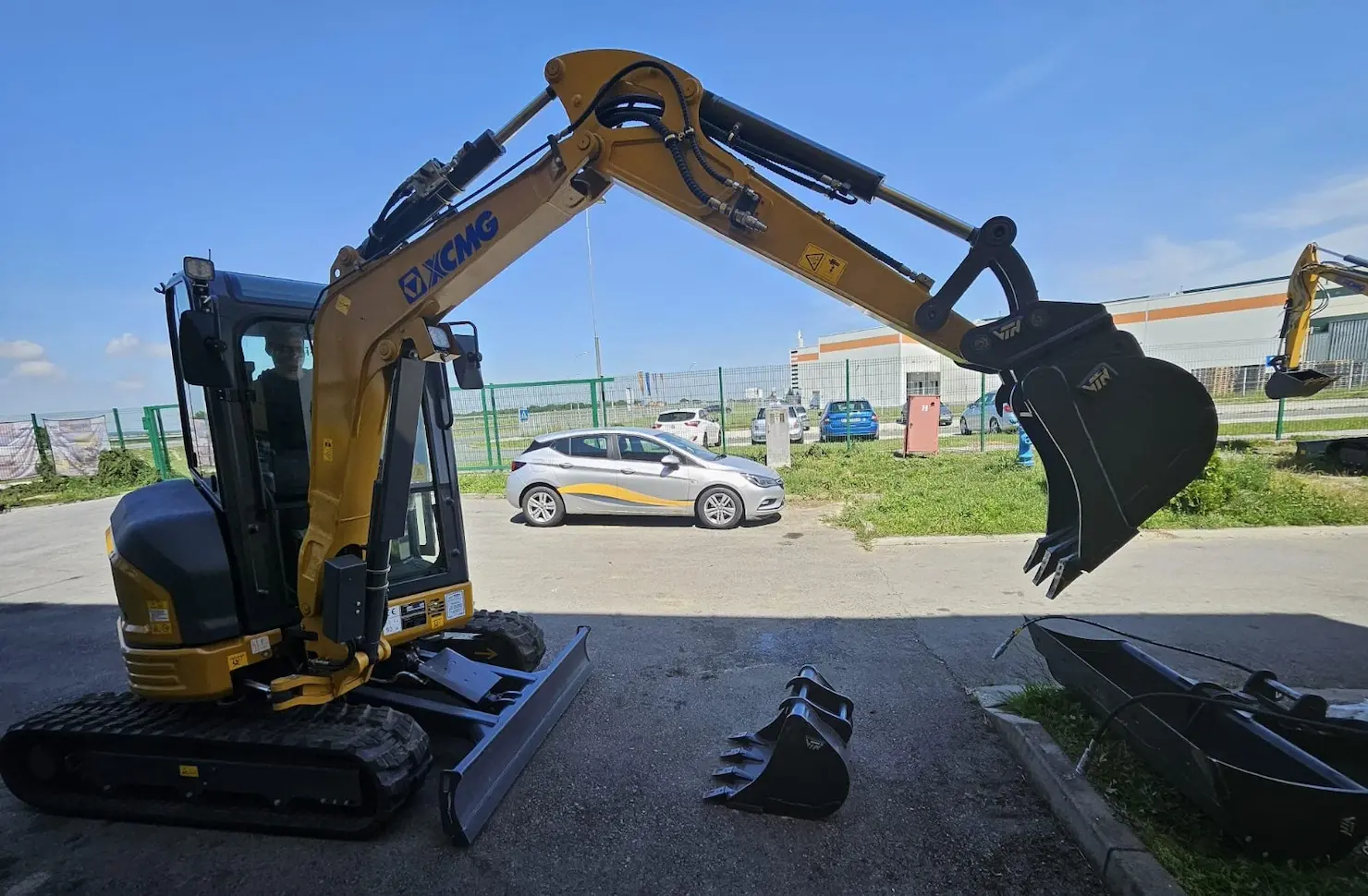 mini bager XCMG model XE27E